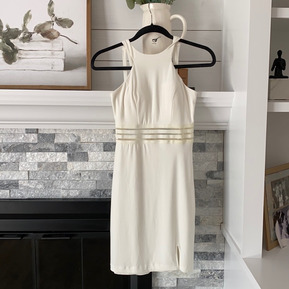 Creme dress size 1!  Sheer waist.